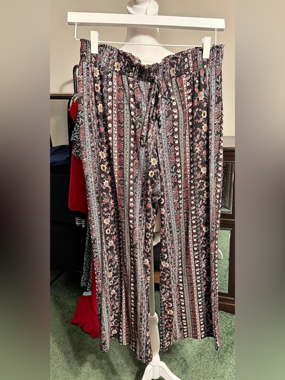 Westport Floral Wide Leg Pants Size Large
